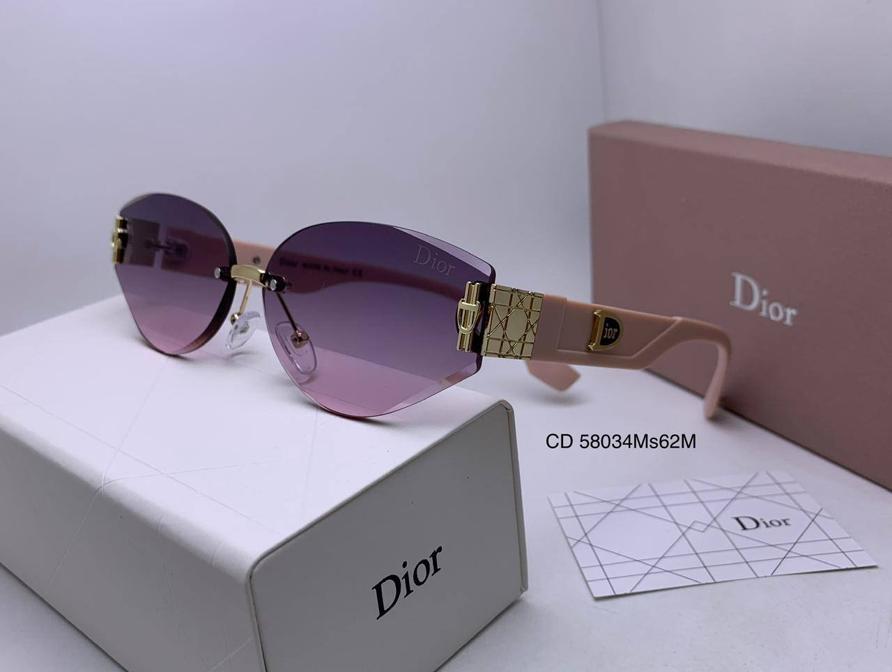 Dior
70 dhs❣️

Zain126
♥️♥️♥️