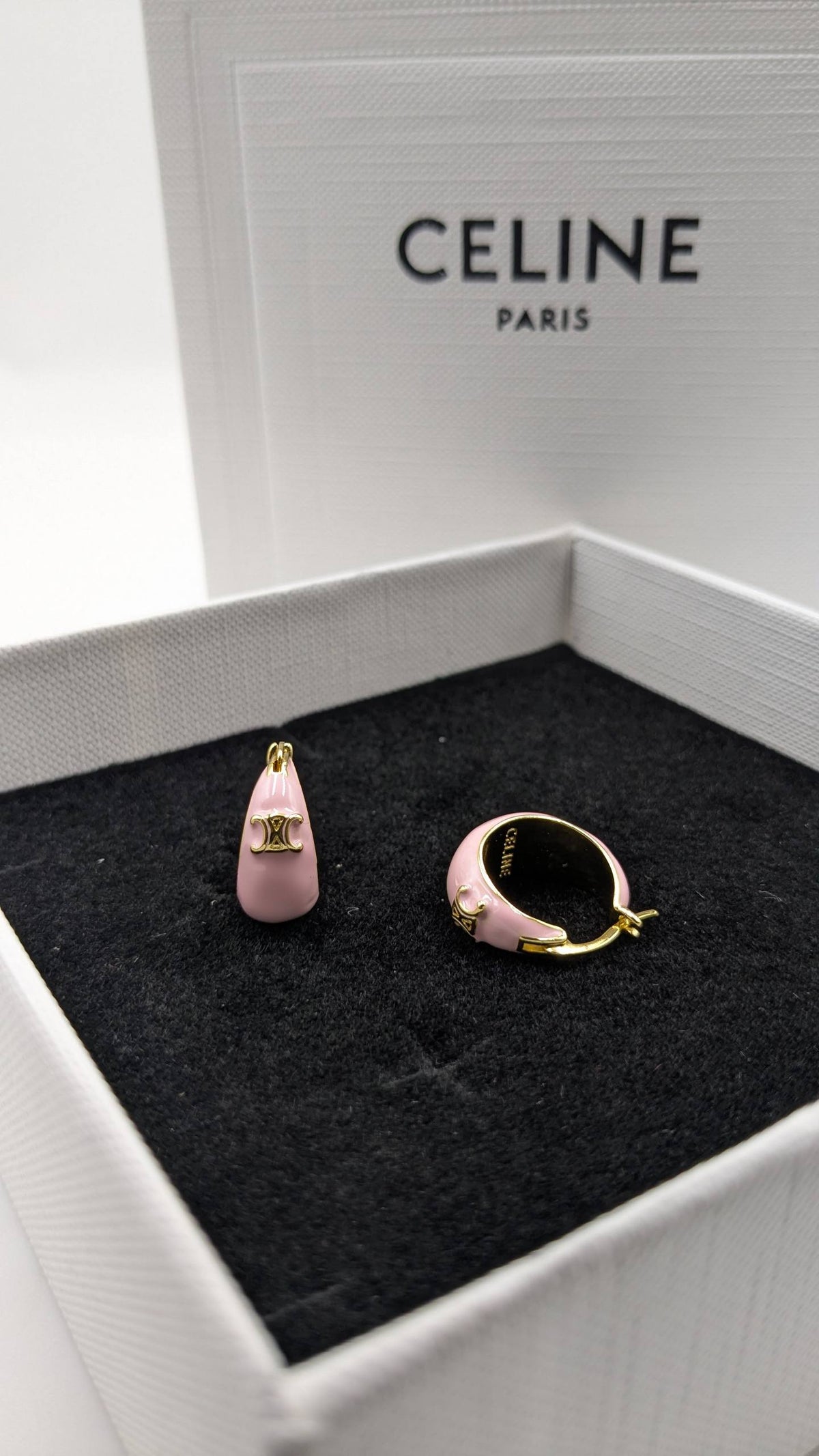 Celine
Master Quality
Earrings

80 dhs🇦🇪 with Normal Box 🎁
100 dhs🇦🇪 with Good Box 🎁

Zain210
♥️♥️♥️