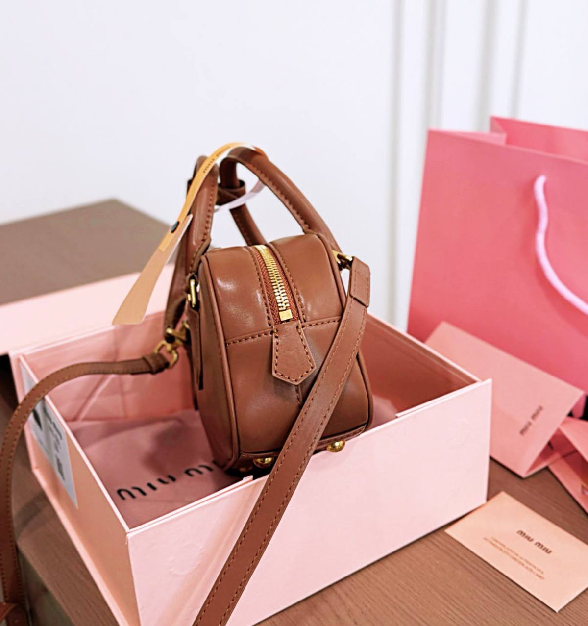 MIU MIU 

NEW CAME 
HIGH QUALITY 
WITH BOX 

120 dhs🇦🇪🇦🇪

Zain295
♥️♥️♥️