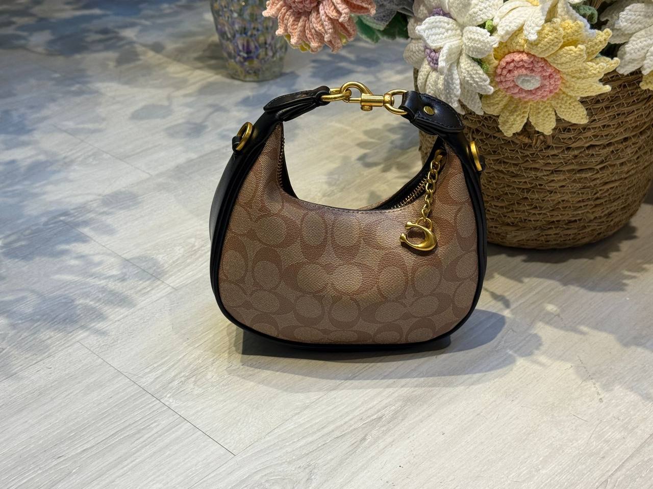 COACH 
20cm

95 dhs🪙

with box
🎁🎁🎁

Zain44
Zain254
♥️♥️♥️