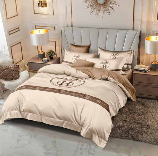 Master quality 
King size bed 
Comforter set
1 comfort  
1 bedsheets 
4 pillowcases 
6pcs set
150 dhs🇦🇪🇦🇪

Zain99
♥️♥️♥️