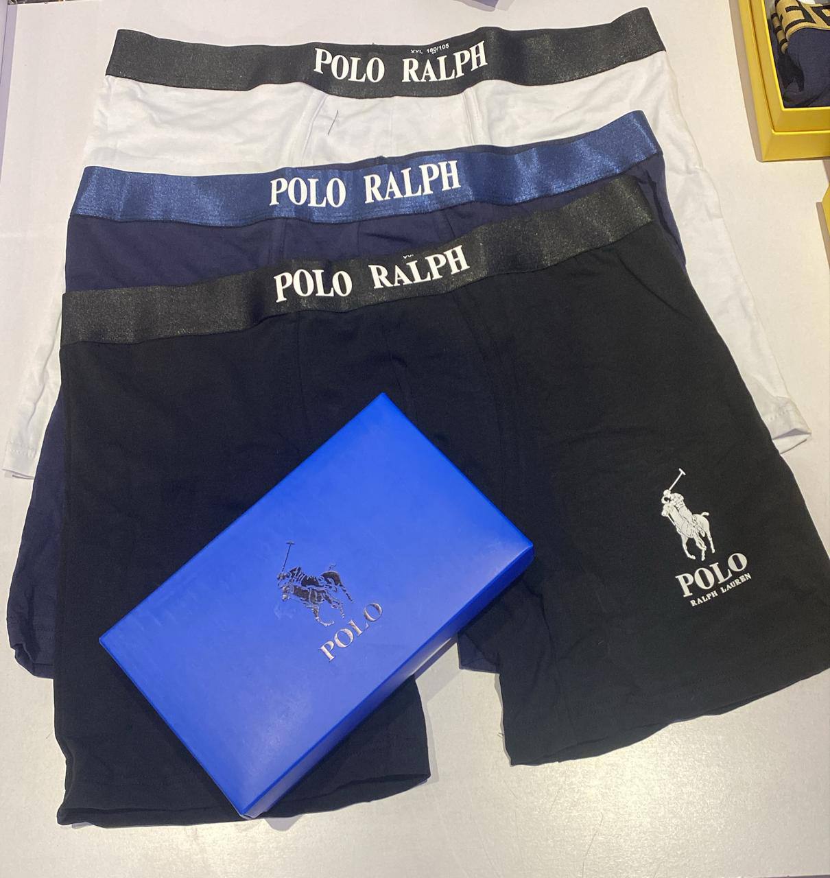 underwear Brands
40 dhs✅
size：L.XL.XX.XXXL 

Zain161
♥️♥️♥️