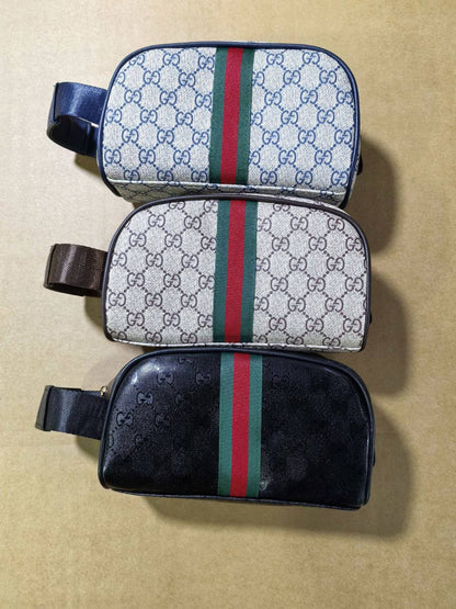 Pouch 
35 dhs🪙🌨️

Zain235
♥️♥️♥️