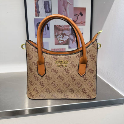 Guess 
65 dhs✅

Zain232
♥️♥️♥️