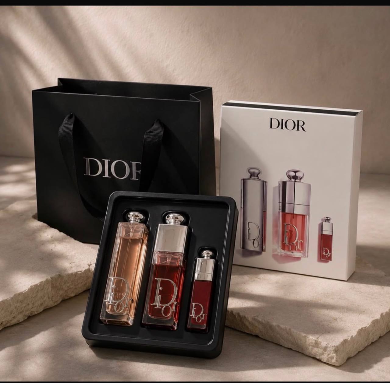 Dior set
3in1

60 dhs

Zain36
♥️♥️♥️