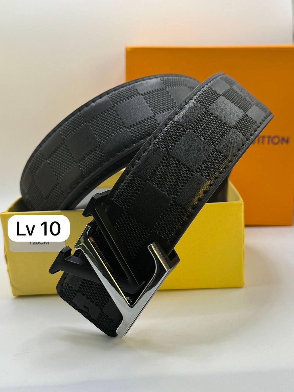 Belts

With box 
🎁🎁🎁

40 dhs🪙🌨️

Zain93
♥️♥️♥️