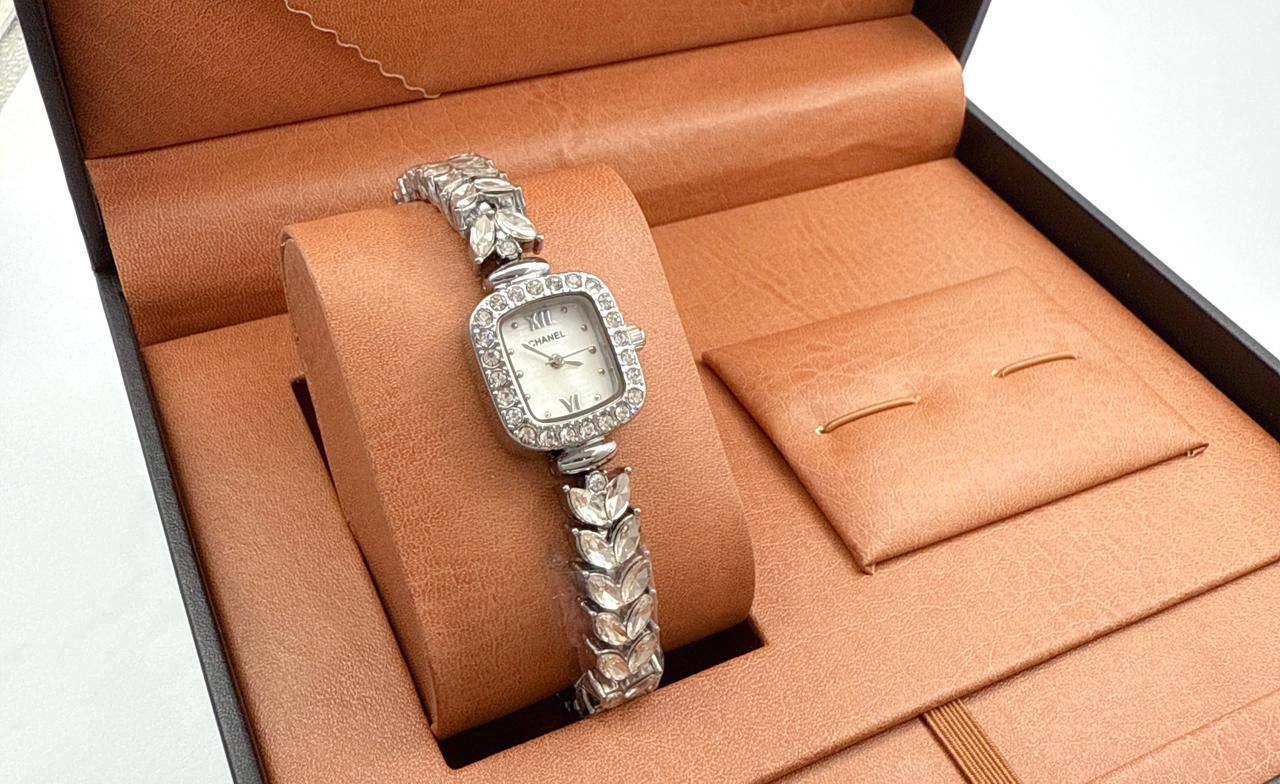 New Stock watches
60 dhs🪙

Zain45
♥️♥️♥️