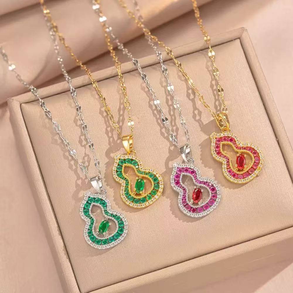 New Arrival Necklace 
Stainless Gold plated
30 dhs💛

Zain243
♥️♥️♥️