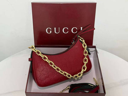 Gucci 
with box 
100 dhs✅

Zain215
♥️♥️♥️