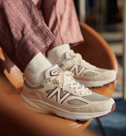 New Balance 990v6 MiUSA Loro Piana，
Size 36-45 ，
190 dhs✅

Zain18
♥️♥️♥️