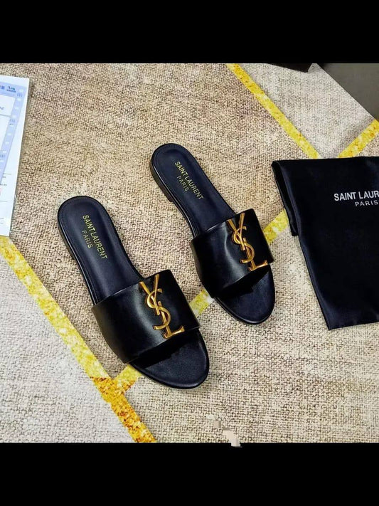 YSL 
☘️ *SIZE  36  to 41 ☘️                                                                                                       
180 dhs💓

Zain224
♥️♥️♥️