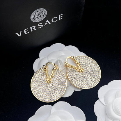 VCA SET
MASTER ✨💫
NECKLACE BRACELET EARRINGS
WITH SMALL BOX AND PAPER BAG 
320 dhs✅

WITH SAME BOX AND PAPER BAG 
380 dhs✅

Zain89
♥️♥️♥️