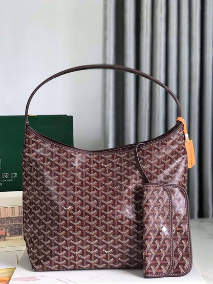 Goyard🙋🏻‍♀️💕
Master🌺🌺
34cm🫶🏼🫶🏼 
240 dhs💓

Zain297
♥️♥️♥️