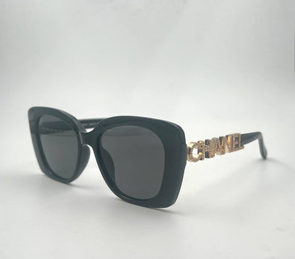 CHANEL
Sunglasses 🕶️ 
good quality 💯
With master box 🗃️ 
50 dhs🪙🌨️

Zain273
♥️♥️♥️