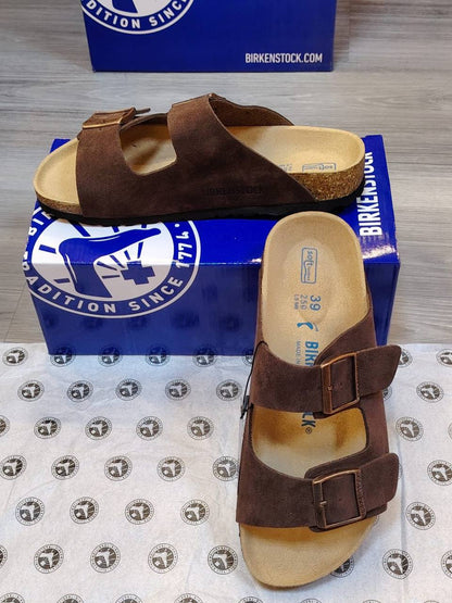 Birkenstock 
High Quality, 
Size 36 To 41
105 dhs💓

Zain120
♥️♥️♥️
