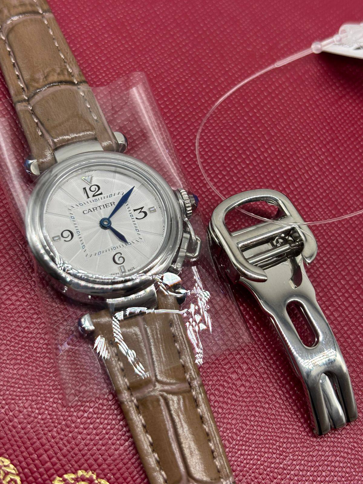 CARTIER
For Women

360 dhs❣️

___WITH BOX_____❒
🎁🎁🎁

Zain108
♥️♥️♥️