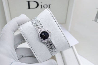 Dior Ladies Watch
245 dhs🪙

Zain33
♥️♥️♥️