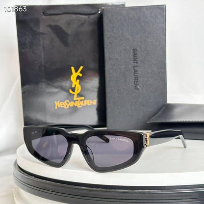 *NEW COLLECTION*

*SUNGLASSES WOMEN*

*MASTER QUALITY*

250 dhs🪙💚

Zain202
♥️♥️♥️