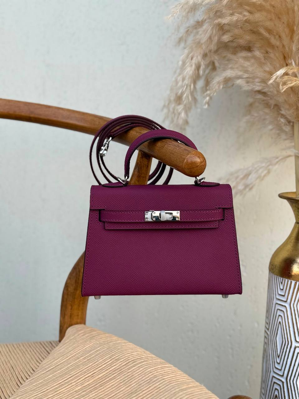 HERMES
19cm
340 dhs🇦🇪🇦🇪
Top quality 
With box🎁

Zain167
♥️♥️♥️