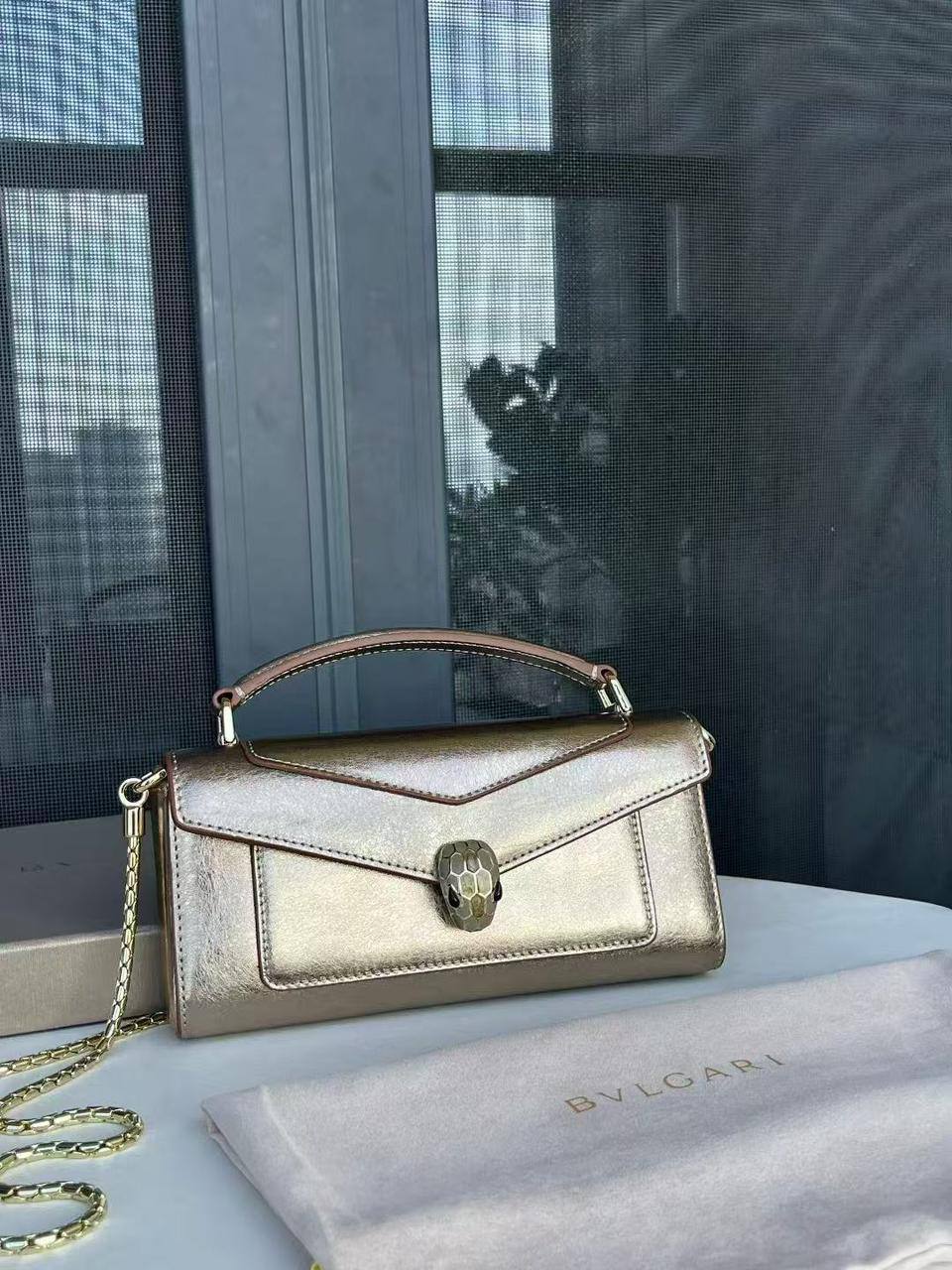 Bvlgari New Master Bag
360 dhs🪙🌨️

Zain153
♥️♥️♥️