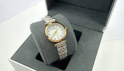 New ladies watches
65 dhs🪙💚

Zain45
♥️♥️♥️