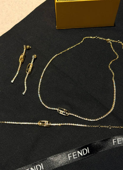 * *New Collection* 💛✨💎💎
    *  Fendi O'Lock Necklace Earings with Braclet
* Full Set
↗️ *Super Master Quality ®️*
For Price 👇 WTSP Text Zain 0568585901

Zain106
♥️♥️♥️