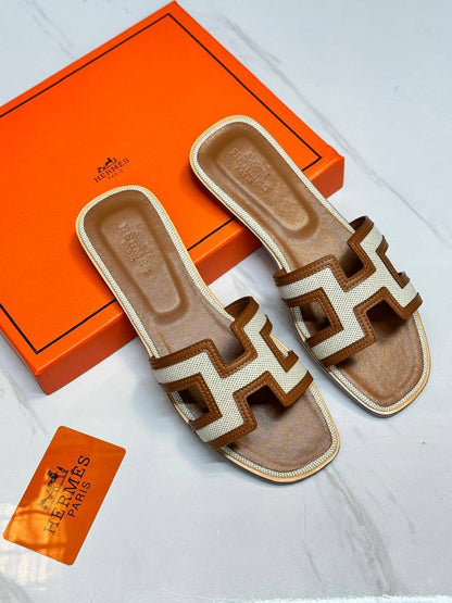 Hermes
Size 36_41
85 dhs🪙💕

Zain21
♥️♥️♥️