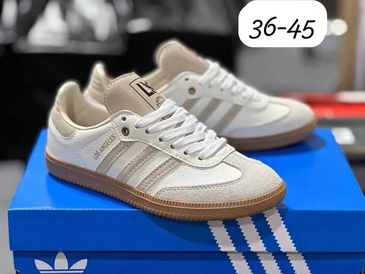 Adidas
Good quality 
100 dhs✅

Zain138
♥️♥️♥️