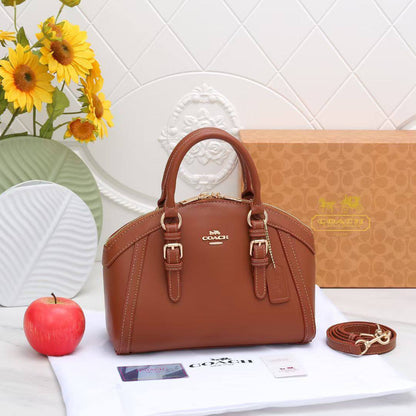 LV

With box
🎁🎁🎁

115 dhs❣️

Zain136
♥️♥️♥️