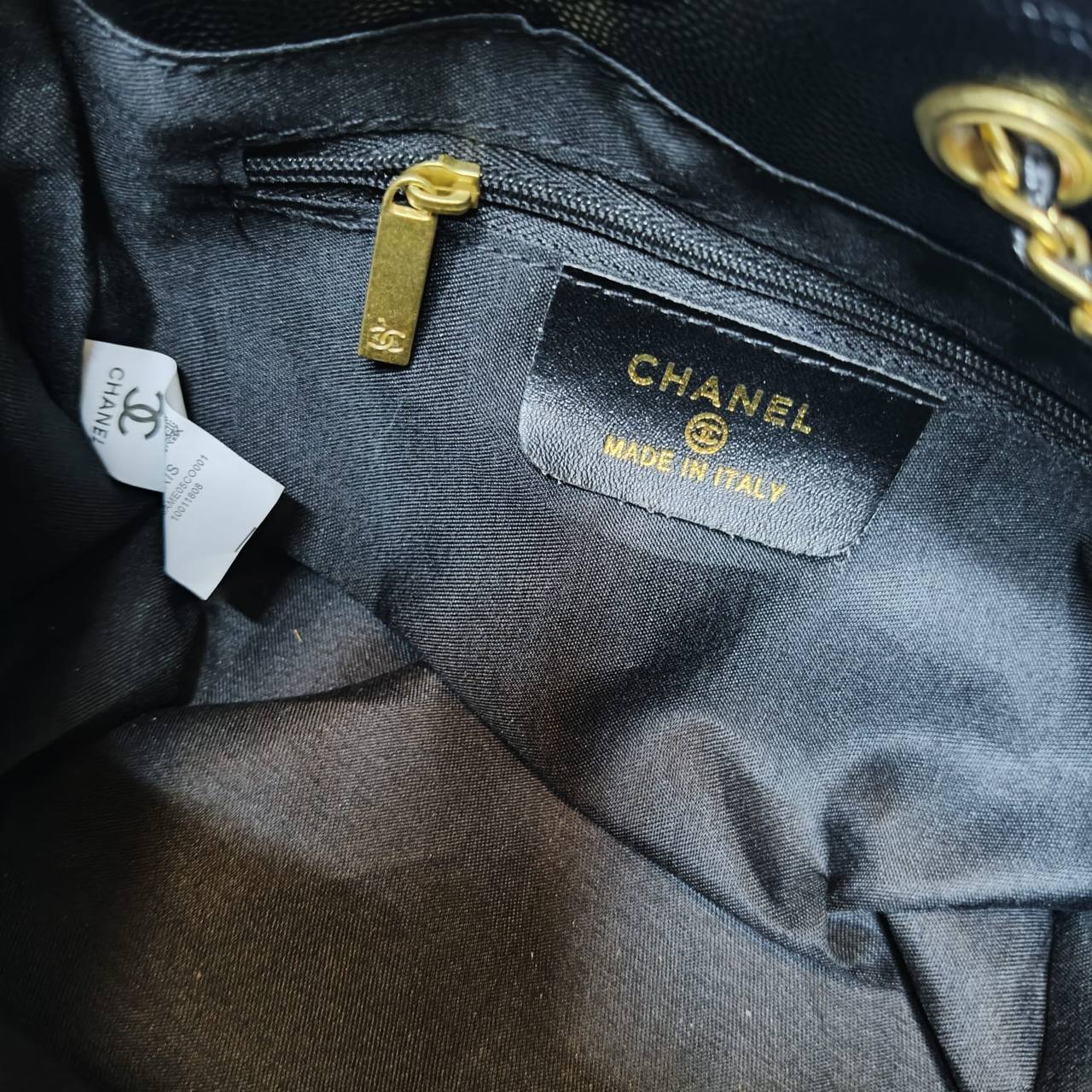 Chanel sᴍᴀʟʟ 22 cm
ʜᴏʙᴏ sʜᴏᴜʟᴅᴇʀ ʙᴀɢ
ᴄᴀᴠɪᴀʀ ᴄᴀʟғsᴋɪɴ ʟᴇᴀᴛʜᴇʀ
ɢᴏʟᴅ - ᴛᴏɴᴇ ʜᴀʀᴅᴡᴀʀᴇ
sɪᴢᴇ : 22 cm
ᴡɪᴛɢ BOX 

120 dhs💓

Zain31
♥️♥️♥️