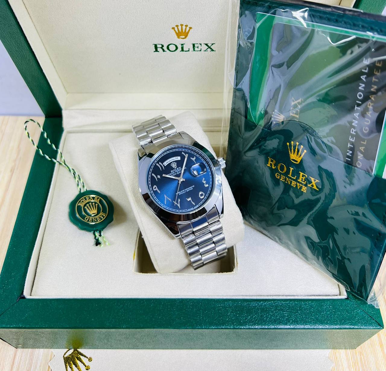 Omega - Rolex - Bvlagri
70 dhs🪙💕

Zain37
♥️♥️♥️
