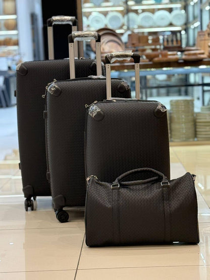 Luggage 

4 pc set 

430 dhs 

Zain117
♥️♥️♥️