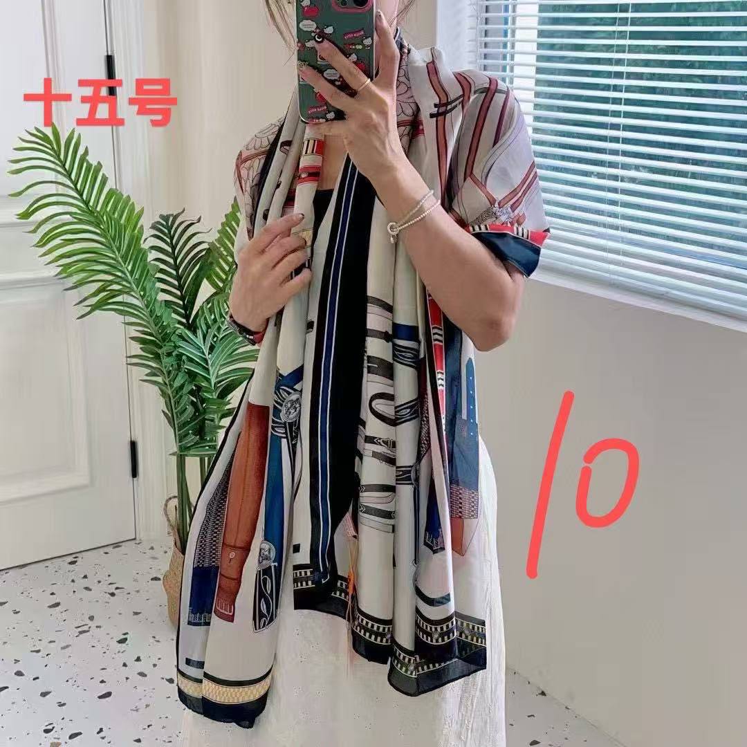Scarf

40 dhs💓

Zain146
♥️♥️♥️
