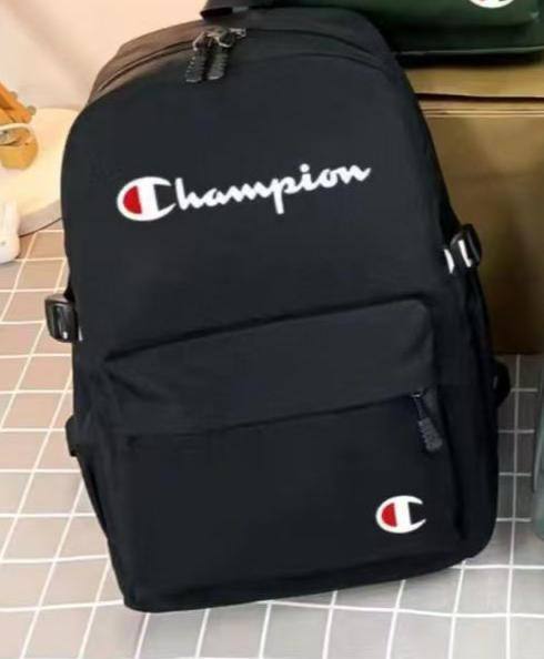 Sport Bags
45*31*5cm
45 dhs❣️

Zain17
♥️♥️♥️