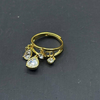 Fashion Ring 💍* 
Adjustable 
Offer price 
Available more design 
30 dhs🪙💚 normal box 📦

Zain48
♥️♥️♥️