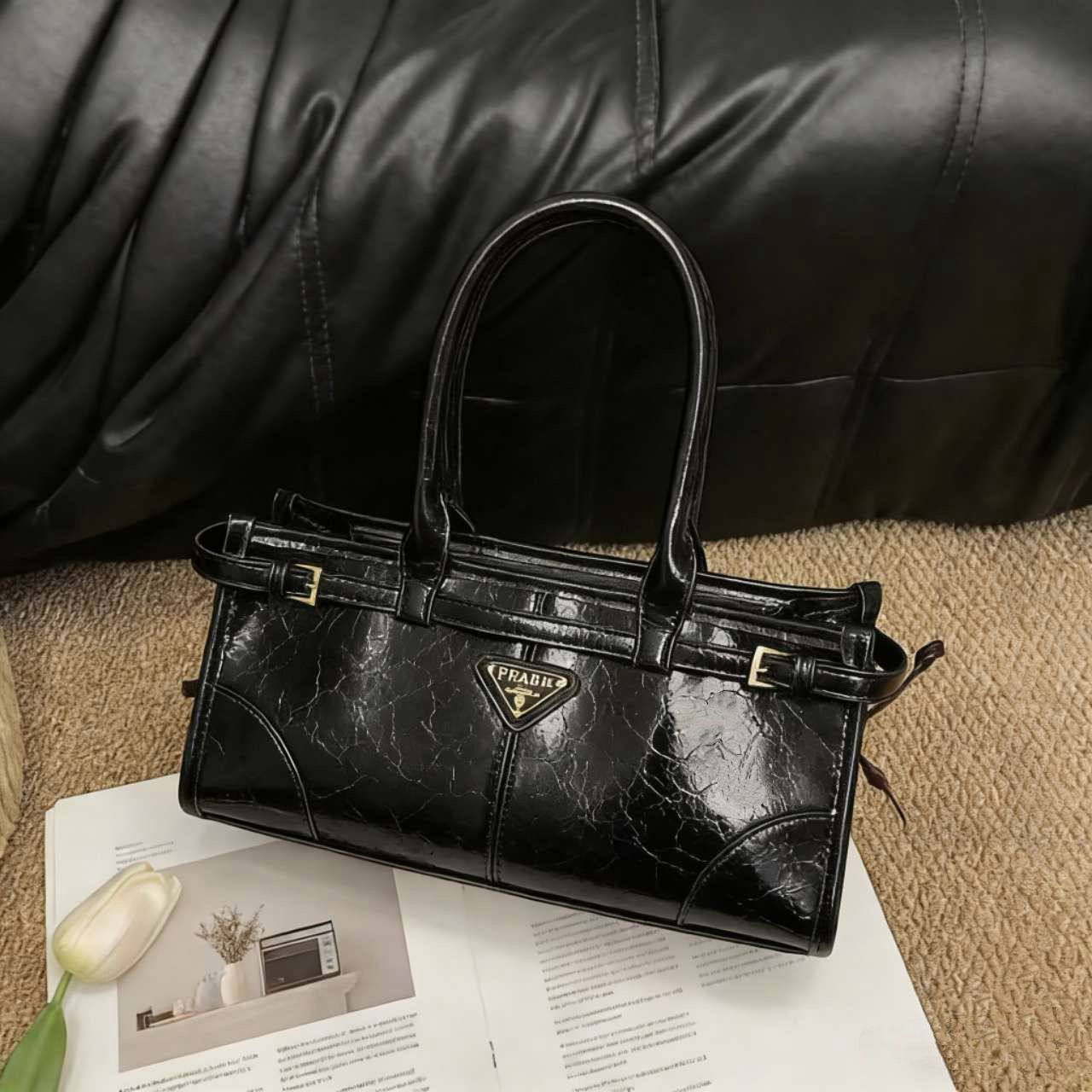 PRADA 
NEW CAME HIGH QUALITY 
125 dhs❣️

Zain39
♥️♥️♥️

اطلبوها من الوتس المثبت في الأعلى👆🏻👆🏻

تواصلو معنا 👈🏻 Zain 
For order WhatsApp pinned 👆🏻

♥️♥️♥️
