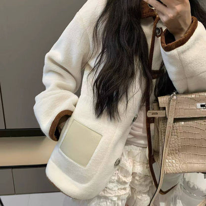 *New collections 💕💕    
280 dhs🪙🌨️
*good  quality  
*Sizes:S M L xl* 
*AVAILABL winter jacket

Zain231
♥️♥️♥️