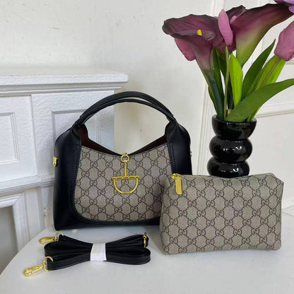 GUCCI
SIZE：26×19×9cm

95 dhs💓

Zain04
♥️♥️♥️