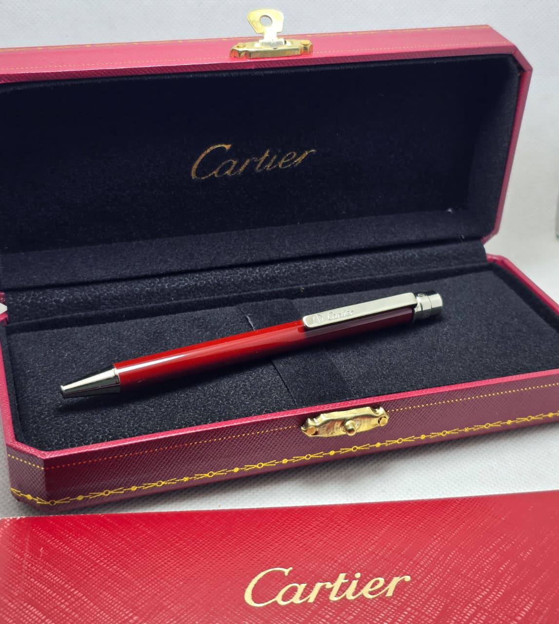 CARTIER PEN 🖊*
70 dhs❣️ WITH MASTER BOX*
40 dhs❣️ WITH NORMAL BOX*

Zain29
♥️♥️♥️