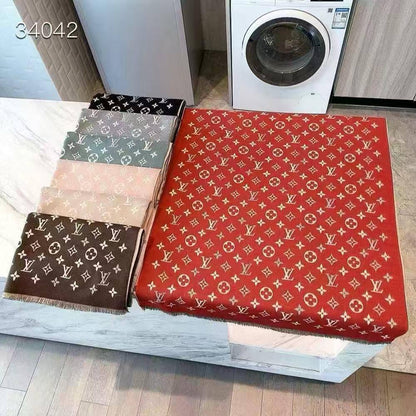 Winter scarf 
45 dhs🪙🌨️

Zain93
♥️♥️♥️