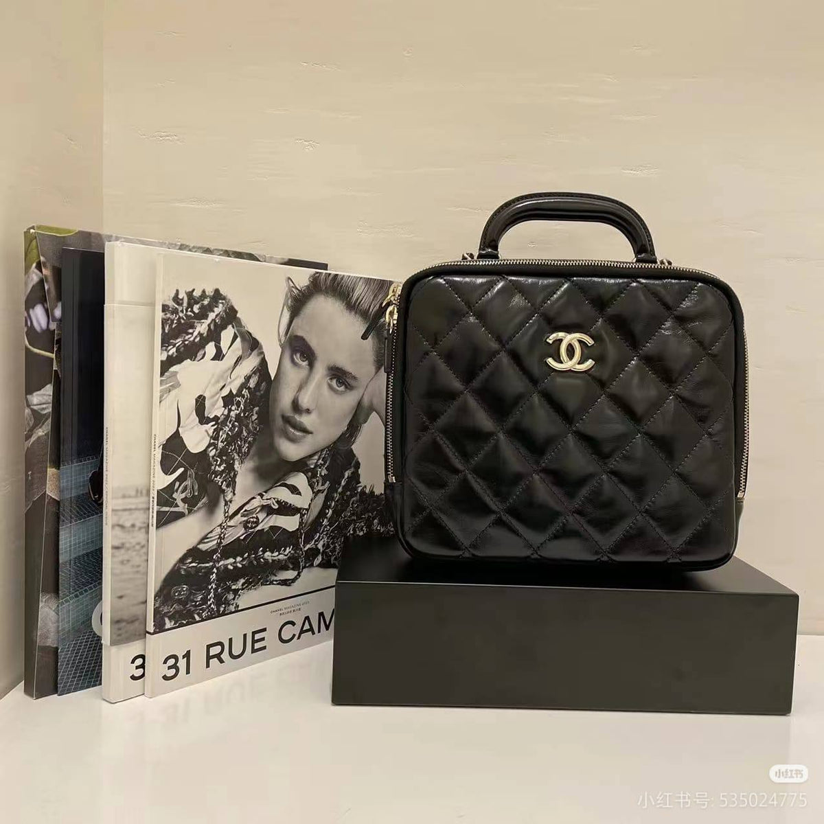 Mixed brands (bags)
Dior
Balenciaga
Lv
Valentino
Chanel
Gucci
Celine
Baguette
Miu Miu

120 dhs🇦🇪🇦🇪

Zain10
♥️♥️♥️