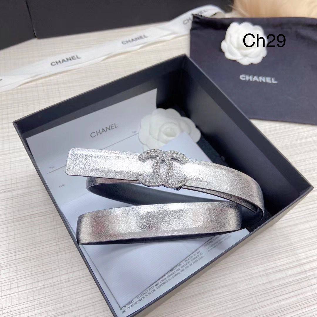 Chanel
💜*available again*💜
260 dhs🪙🌨️

Zain160
♥️♥️♥️
