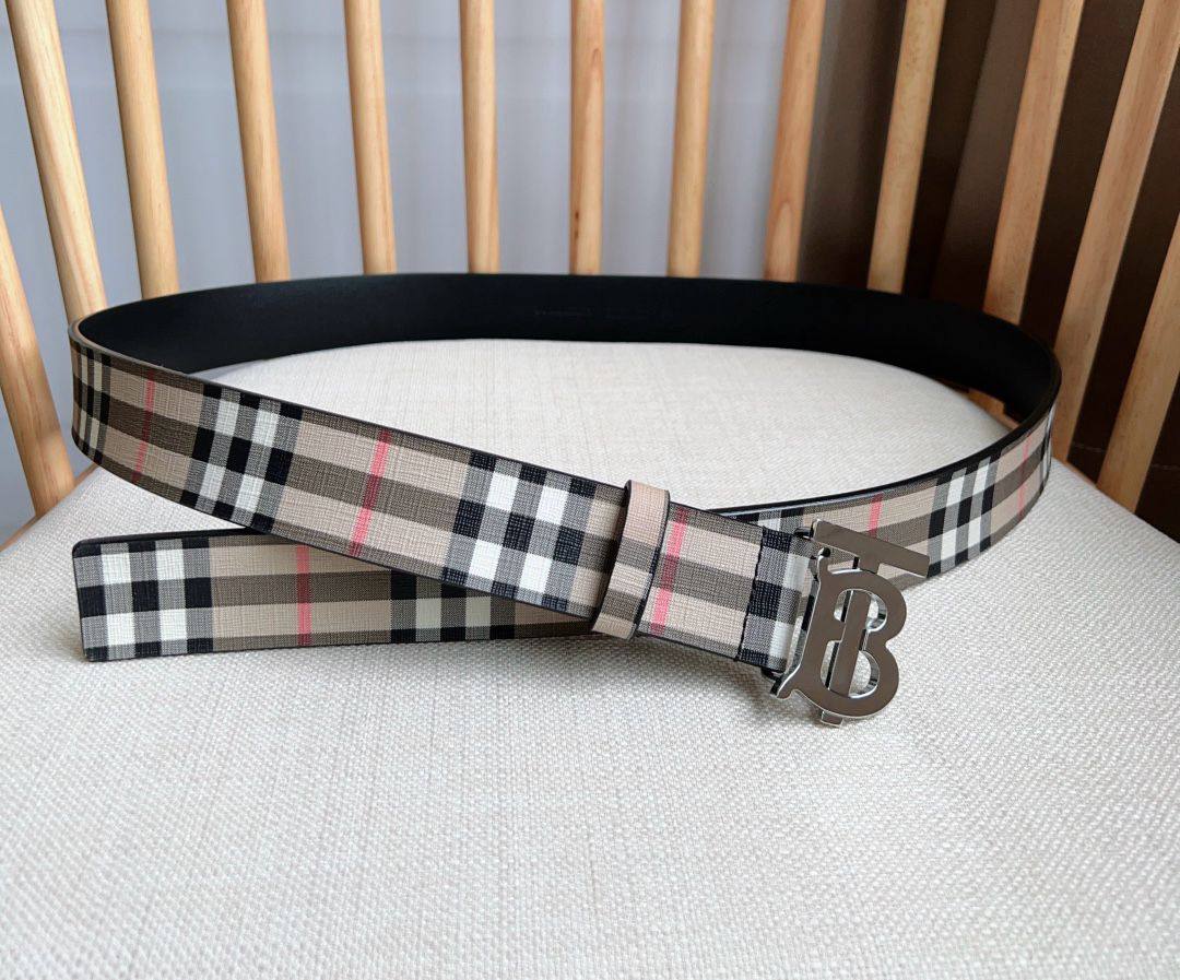 💜 BURBERRY 💜
💜*Super Master*💜
💜*For Man*💜
320 dhs💛

Zain160
♥️♥️♥️
