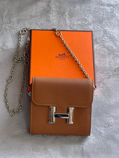 HERMES                                                       Women wallet                                                            Master quality          
280 dhs💓

Zain179
♥️♥️♥️