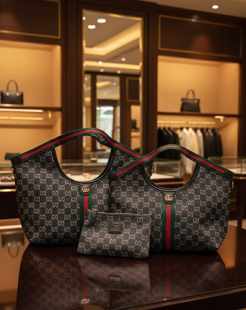 GUCCI GIGLIO 

Big Size – 37 CM: 120 DHS🪙🌨️
Small Size – 30 CM: 110 DHS🪙🌨️

Zain28
♥️♥️♥️