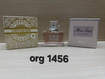 Dior org 
New
65 dhs👑

Zain109
♥️♥️♥️