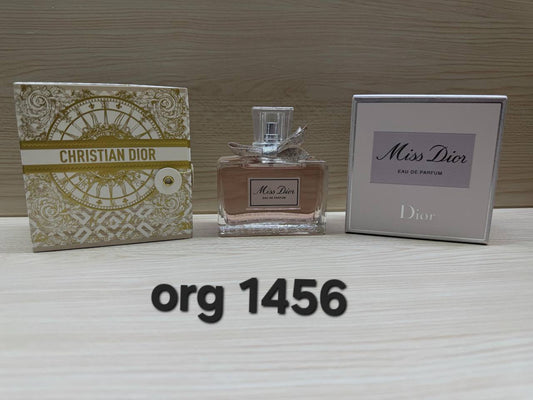 Dior org 
New
65 dhs👑

Zain109
♥️♥️♥️
