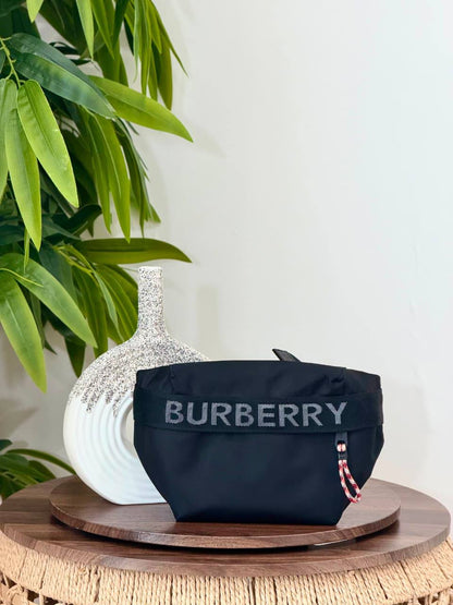 BURBERRY
*❗️BUMBAG ❗*
*SUPER MASTER QUALITY ❗*
550 dhs✅
. *WITH  PAPERBAG❗*

Zain267
♥️♥️♥️