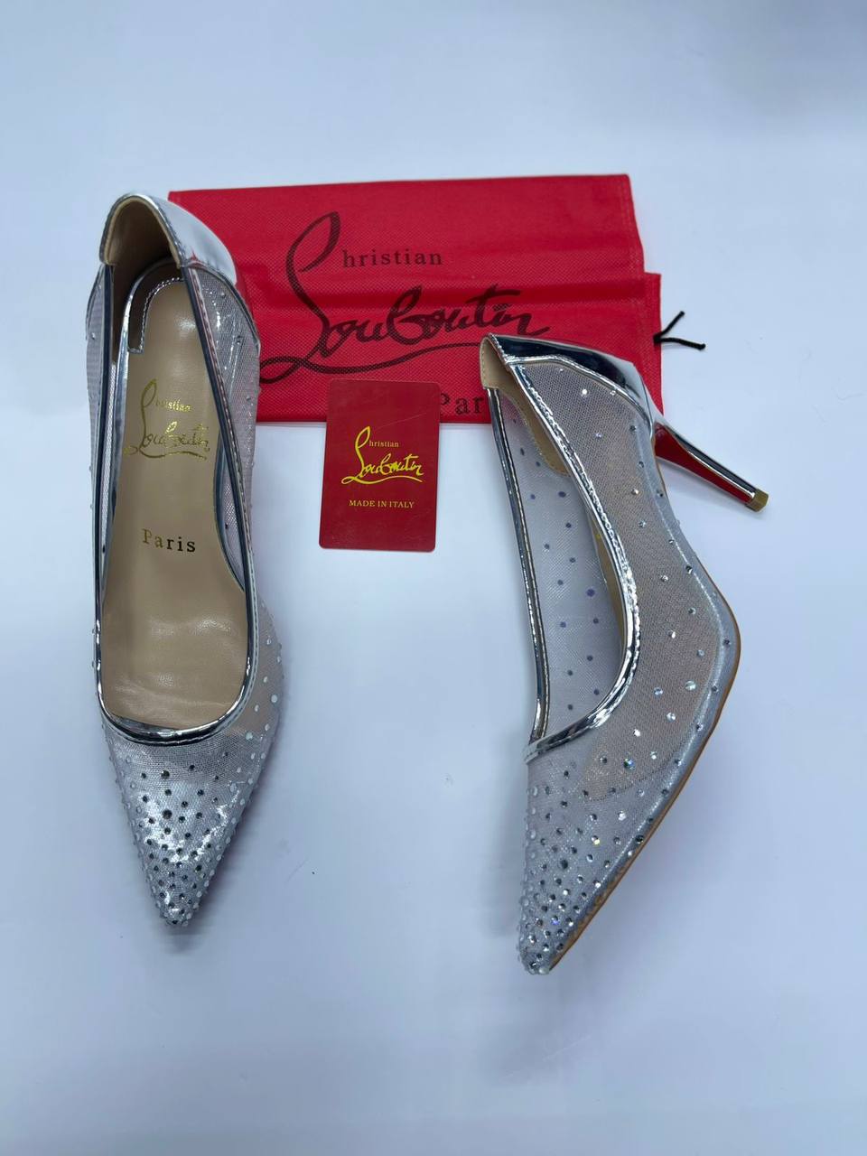 Christian louboutin
Size 36-41
120 dhs🪙💚

Zain21
♥️♥️♥️