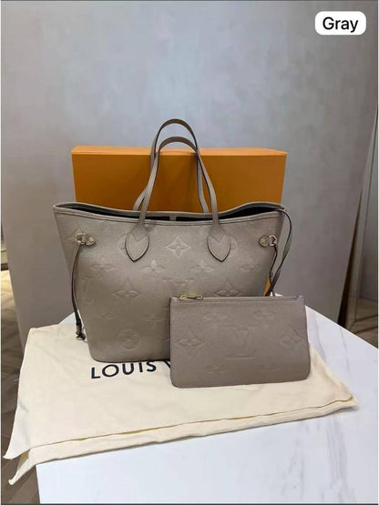 LV Neverfull 2 in 1

Size : 46  * 28 cm

95 dhs🪙

with box 🎁

Zain115
♥️♥️♥️